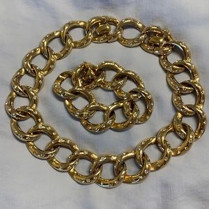 Necklace/bracelet gold diamond accent set